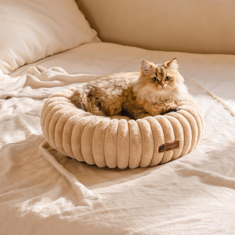 Donut Calming Plush Pet Bed – Cozy Round Cuddler for Cats & Small Dogs