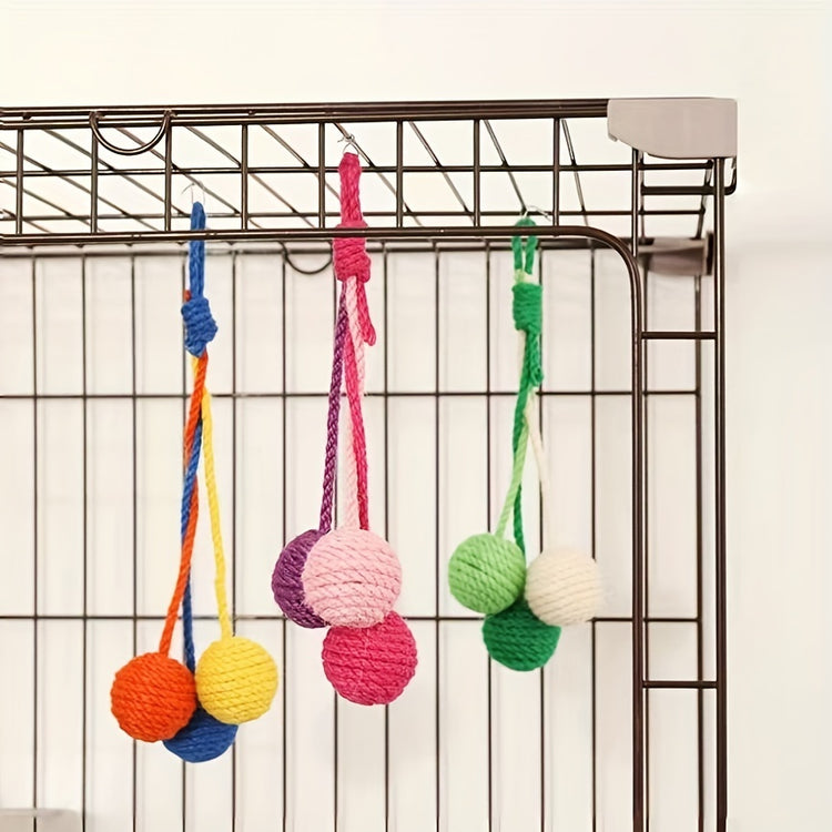 Interactive Cat Scratcher Ball Toy – Hanging Sisal Rope Chew Ball with Bell for Indoor Cats & Kittens